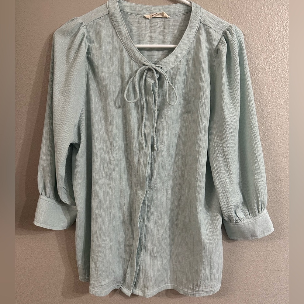 Doe & Rae Seafoam Blue Green Women's Top
